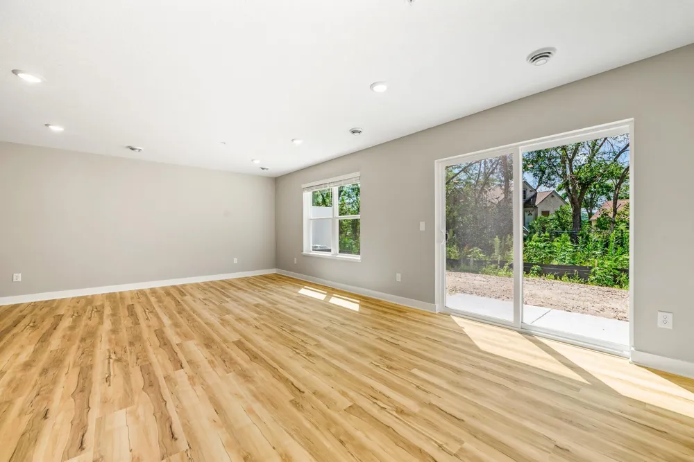 12709 Ashbury Drive Rogers, MN 55374