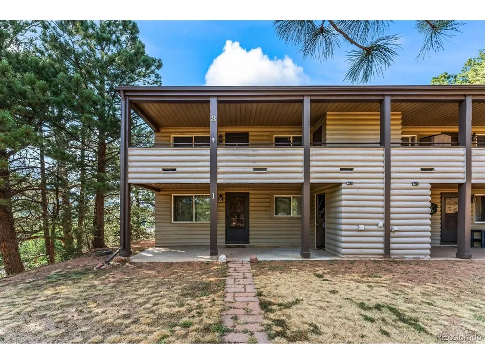 8220 W US Highway 24 Cascade, CO 80809