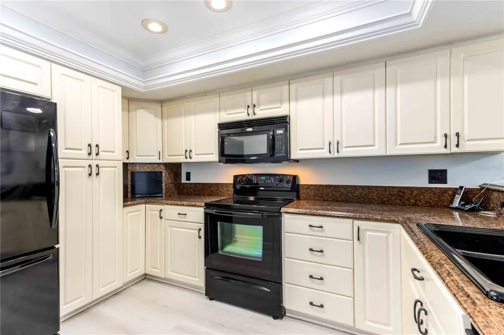 320 ISLAND WAY #605 Clearwater Beach, FL 33767