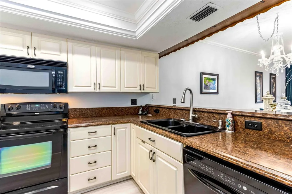 320 ISLAND WAY #605 Clearwater Beach, FL 33767