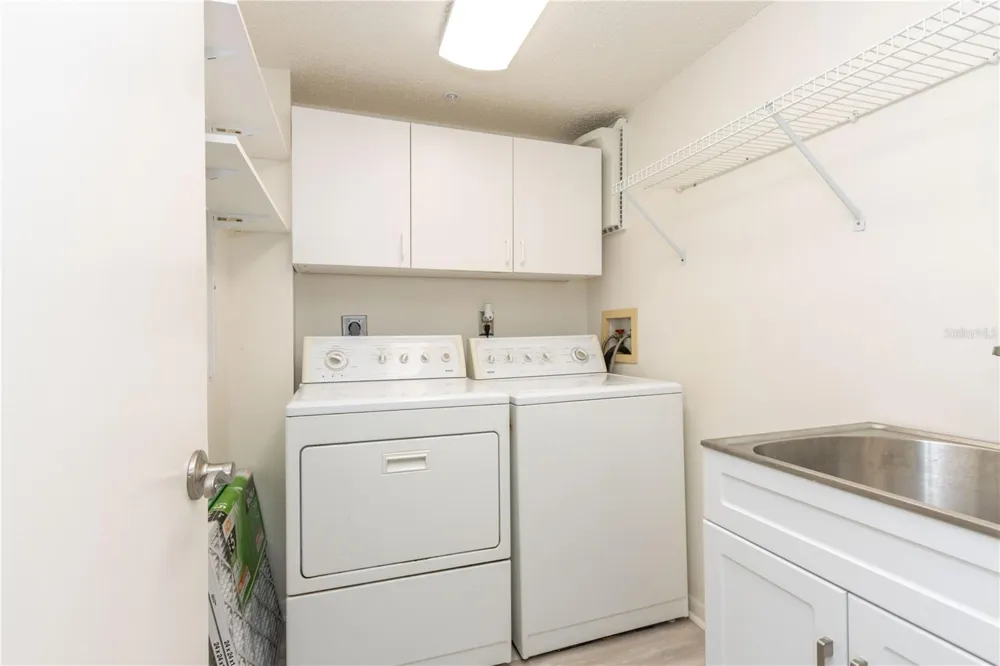 320 ISLAND WAY #605 Clearwater Beach, FL 33767