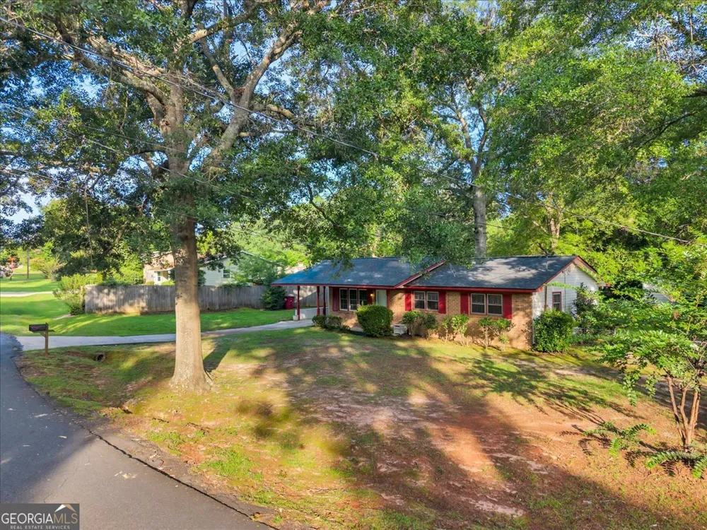 413 Davis DR Centerville, GA 31028