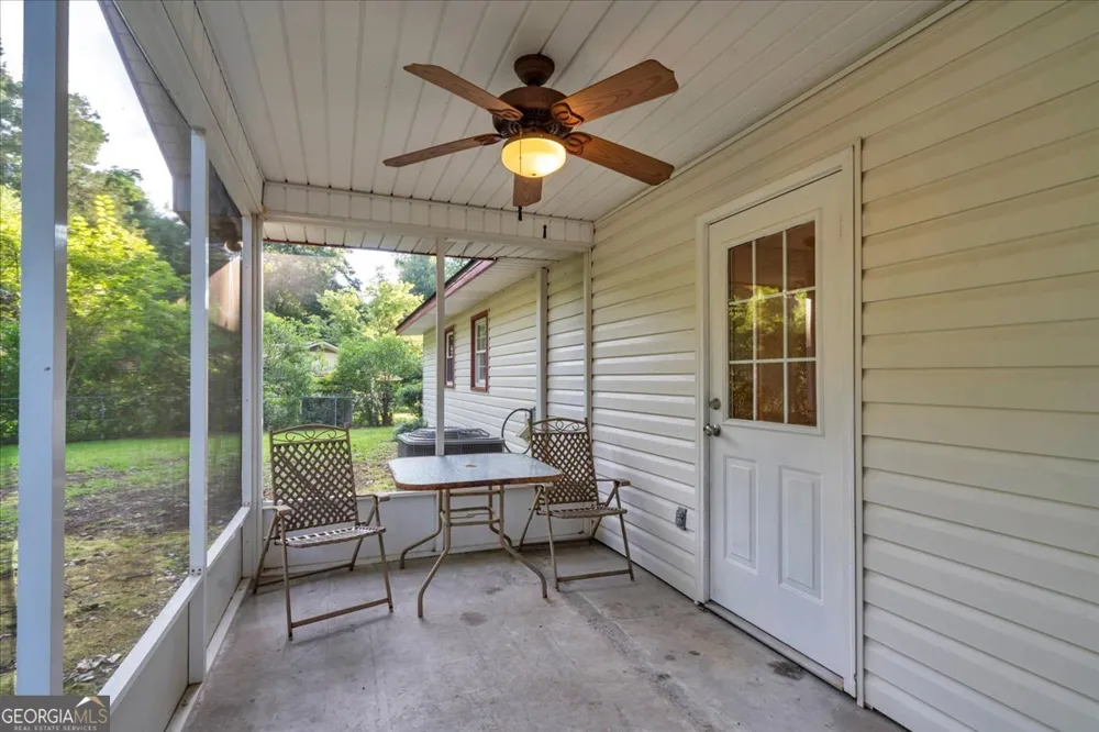413 Davis DR Centerville, GA 31028