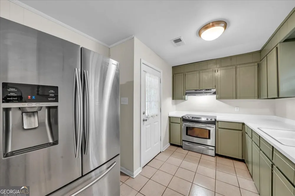 413 Davis DR Centerville, GA 31028