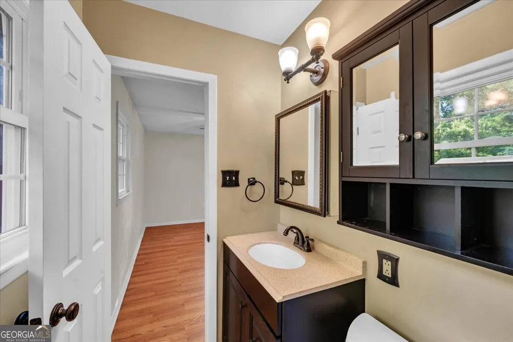413 Davis DR Centerville, GA 31028