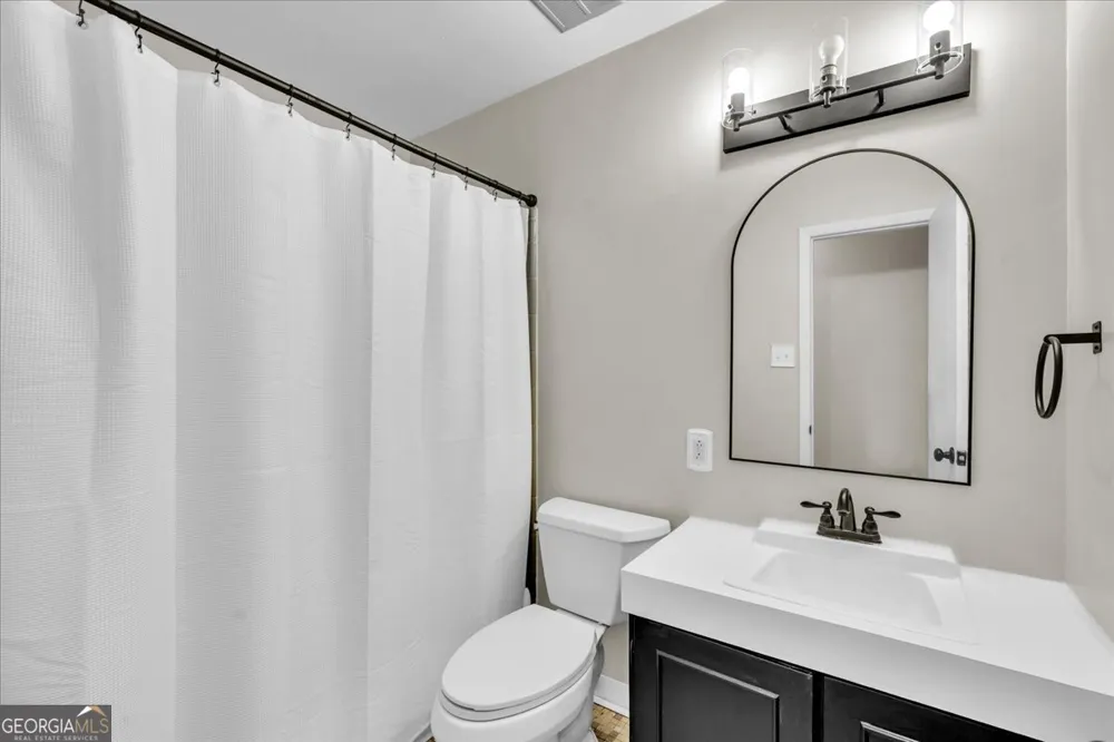 413 Davis DR Centerville, GA 31028