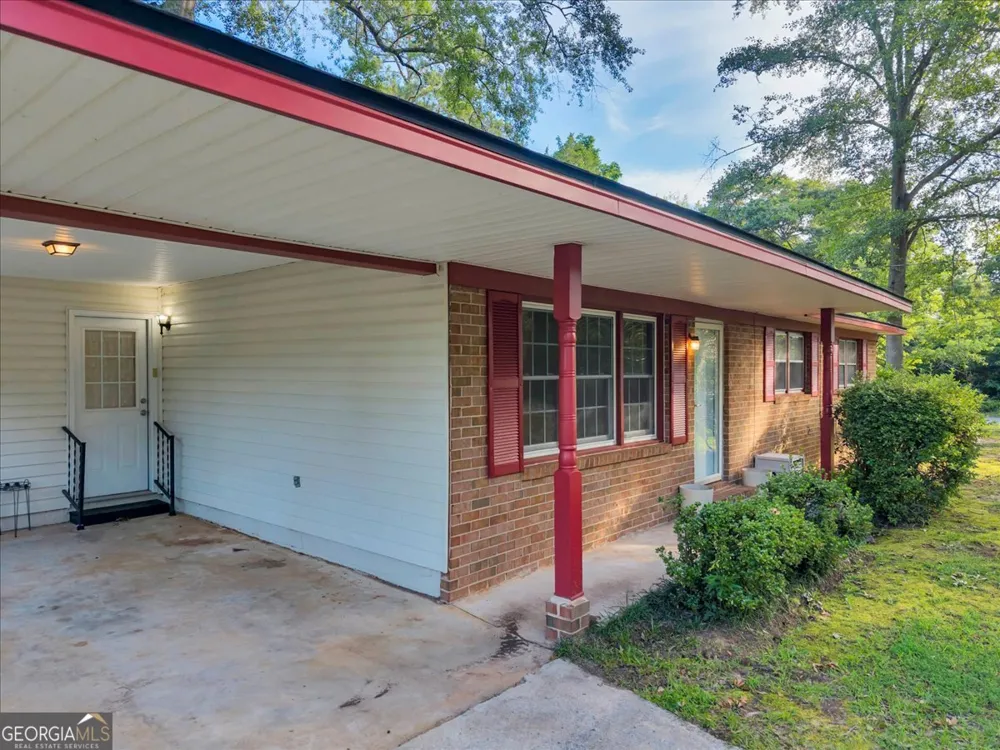 413 Davis DR Centerville, GA 31028
