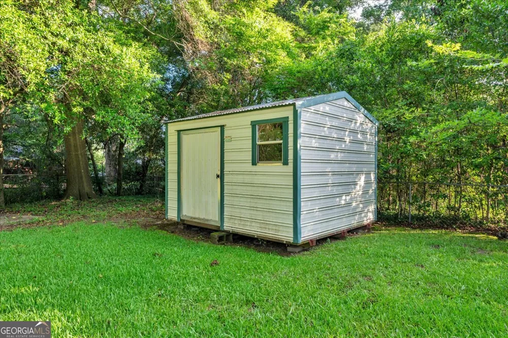 413 Davis DR Centerville, GA 31028