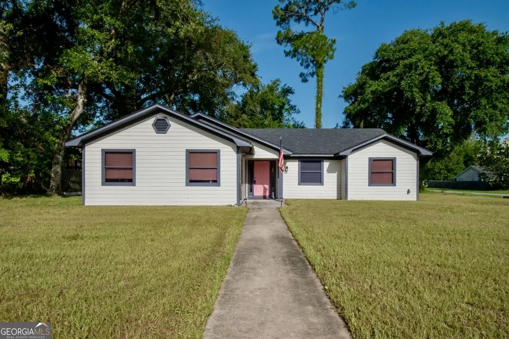 100 Pinedale DR St. Marys, GA 31558