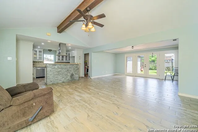 1206 Johnson Woodsboro, TX 78393