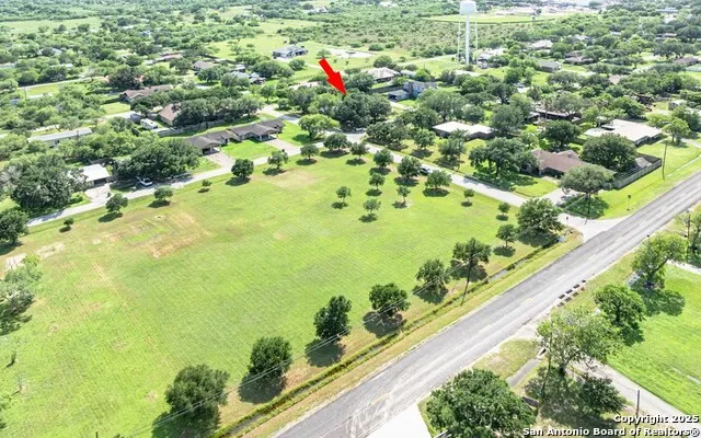 1206 Johnson Woodsboro, TX 78393