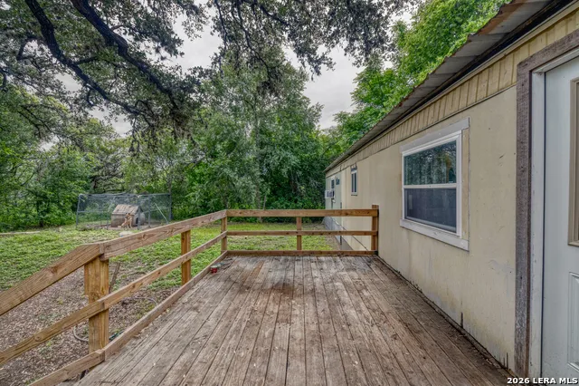 6197 Ranch Road 1120 Leakey, TX 78873