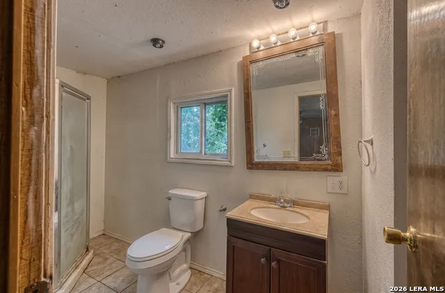 6197 Ranch Road 1120 Leakey, TX 78873
