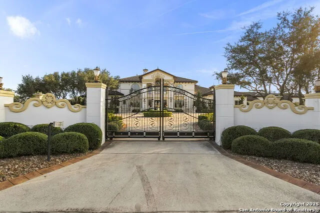 1418 Greystone San Antonio, TX 78258