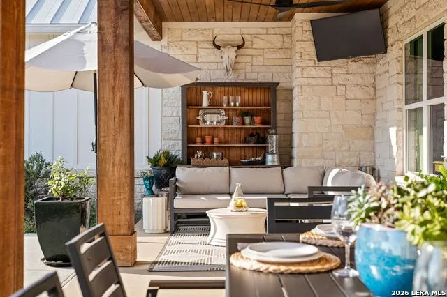 2009 Axis Circle Fredericksburg, TX 78624