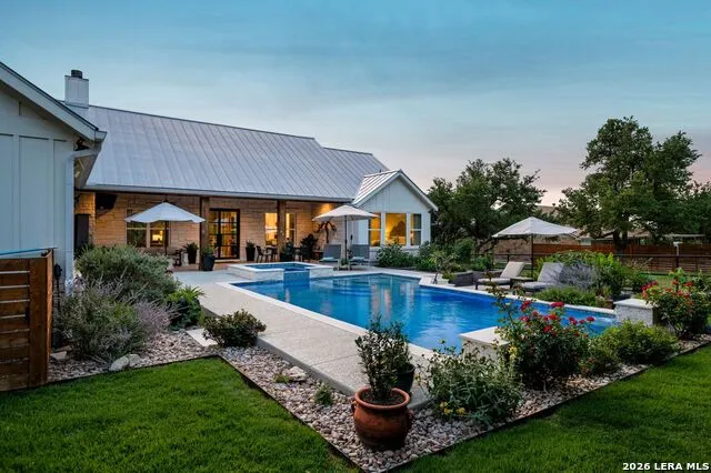 2009 Axis Circle Fredericksburg, TX 78624