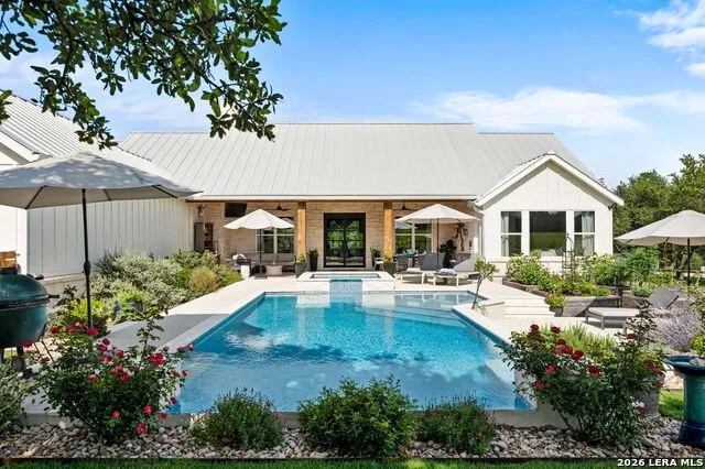 2009 Axis Circle Fredericksburg, TX 78624