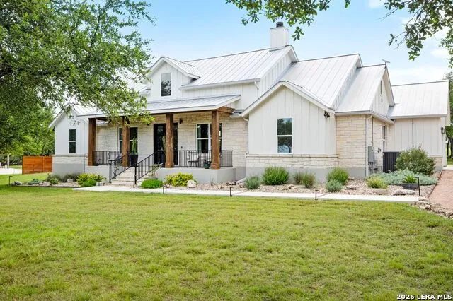 2009 Axis Circle Fredericksburg, TX 78624