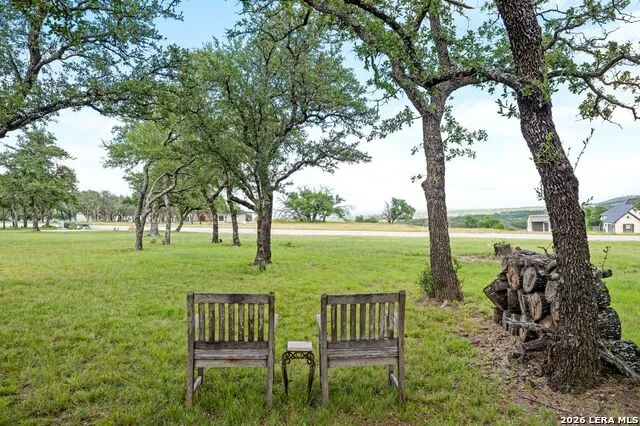 2009 Axis Circle Fredericksburg, TX 78624