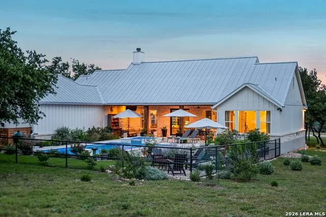 2009 Axis Circle Fredericksburg, TX 78624