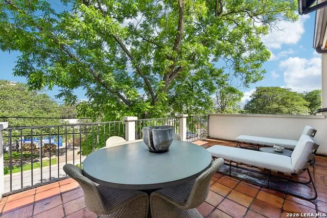 1915 BRACKENRIDGE ST Austin, TX 78704