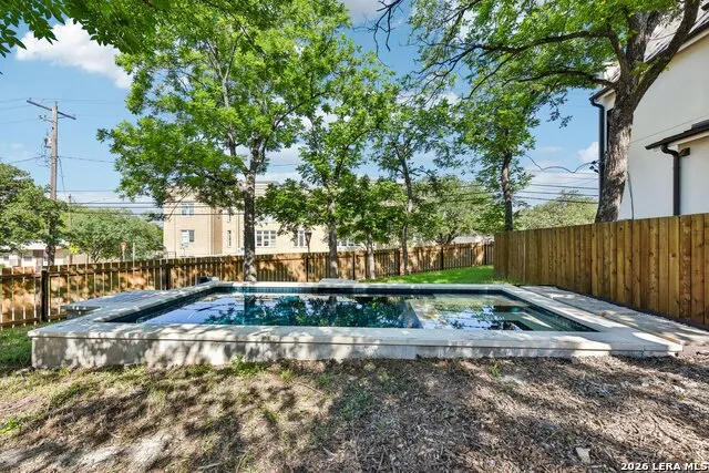 1915 BRACKENRIDGE ST Austin, TX 78704