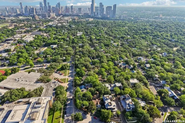 1915 BRACKENRIDGE ST Austin, TX 78704