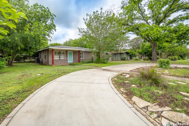 636 RITTIMAN RD Terrell Hills, TX 78209