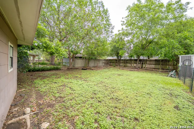 636 RITTIMAN RD Terrell Hills, TX 78209