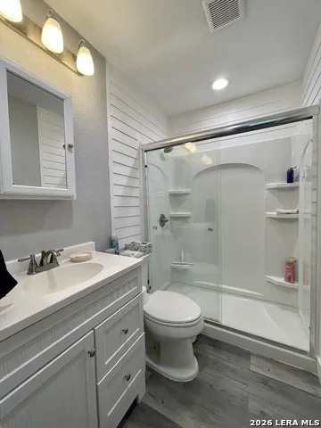 1051 COUNTRY CLUB DR #18 Seguin, TX 78155