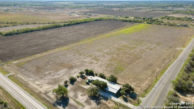 LOT 2 FM 471 Natalia, TX 78059