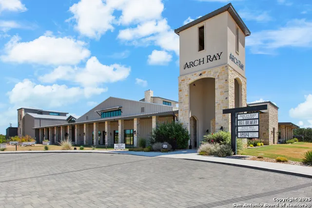229 RESORT CT Fredericksburg, TX 78624