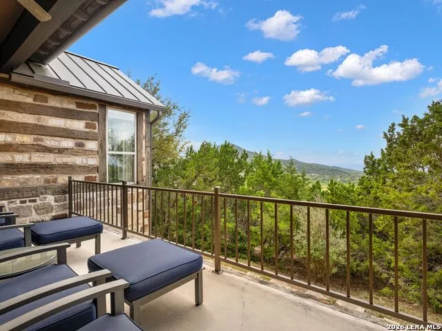 2717 B & R Rd Utopia, TX 78884