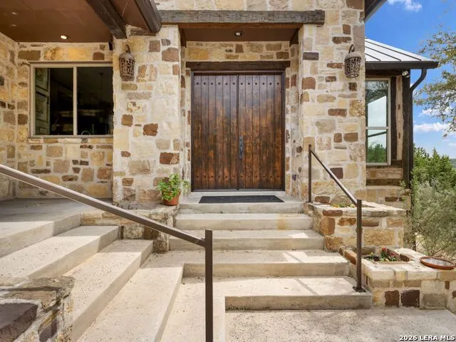 2717 B & R Rd Utopia, TX 78884
