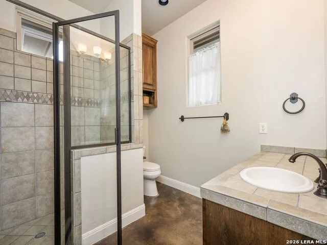 2601 B AND R RD Utopia, TX 78884