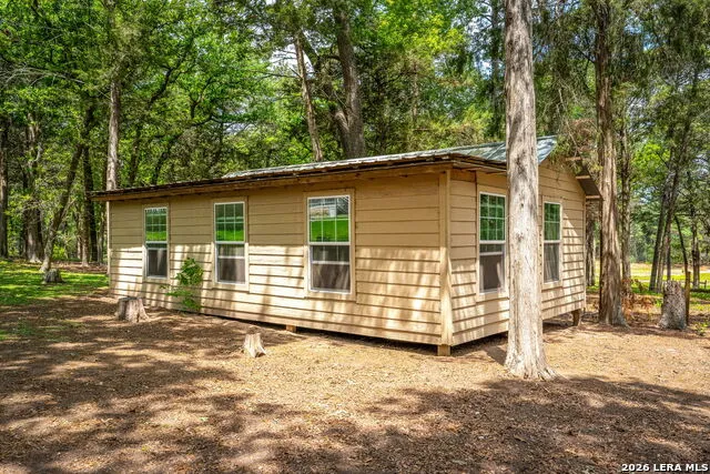 1055 BEECH CREST DR New Ulm, TX 78950