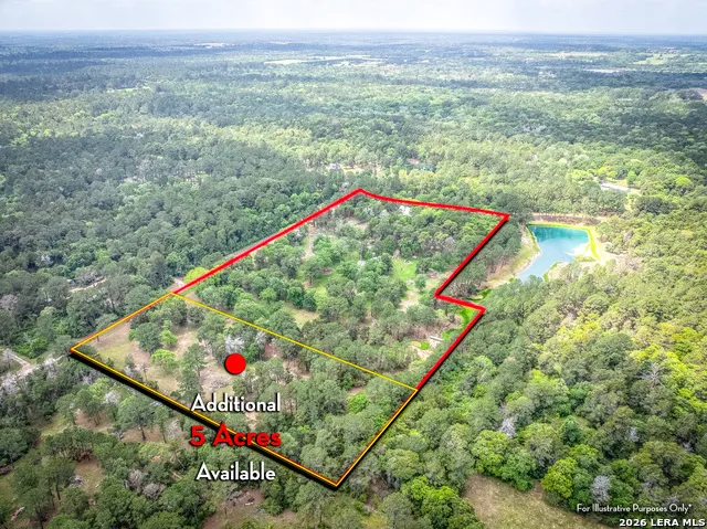 1055 BEECH CREST DR New Ulm, TX 78950