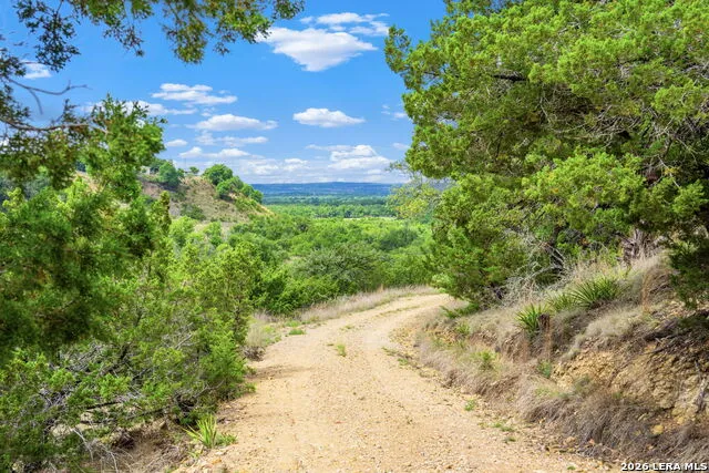 7625 State Highway 16 Fredericksburg, TX 78624