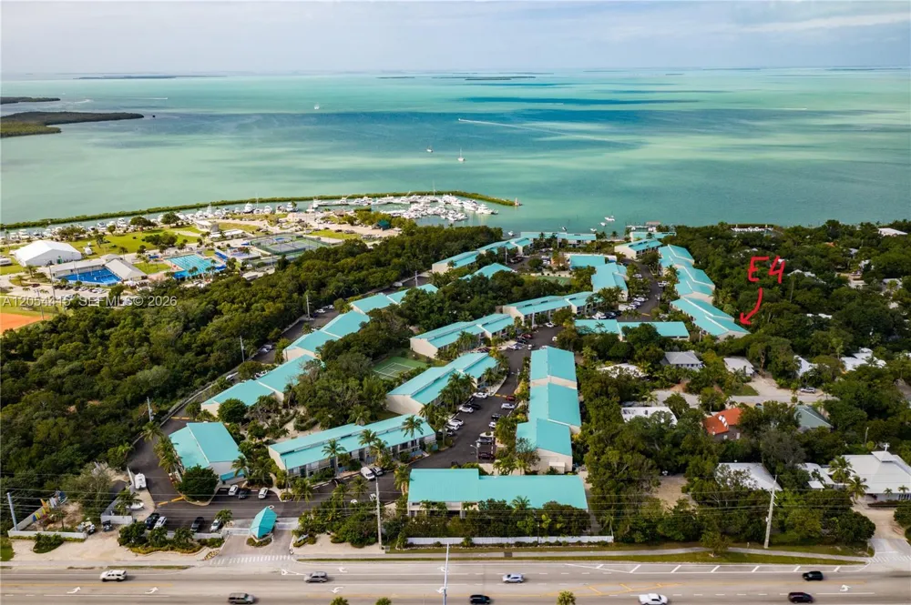 87200 Overseas Hwy #E4 Plantation Key, FL 33036