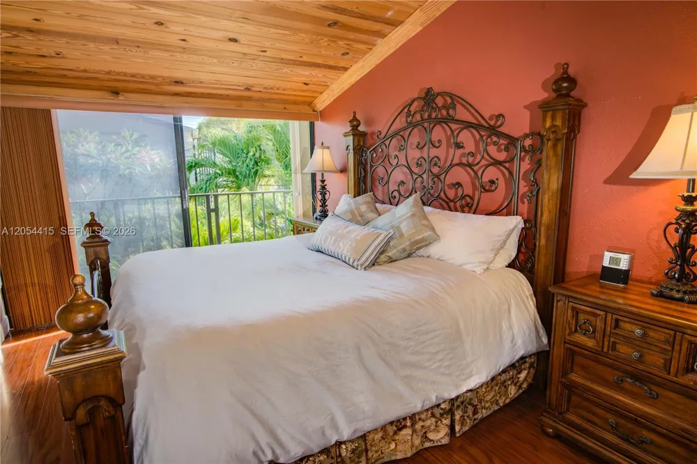 87200 Overseas Hwy #E4 Plantation Key, FL 33036