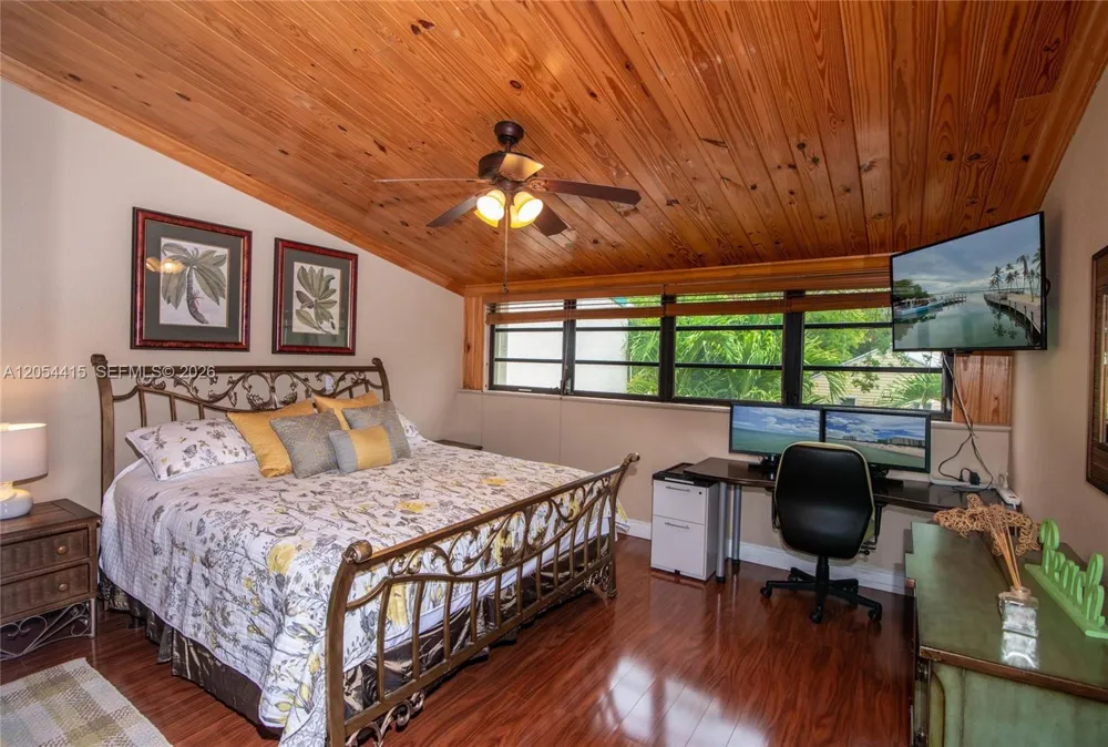 87200 Overseas Hwy #E4 Plantation Key, FL 33036