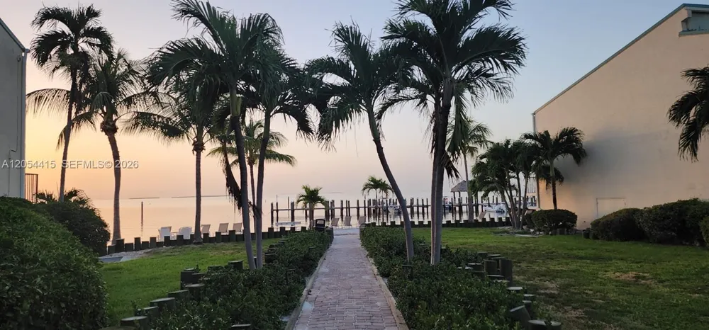 87200 Overseas Hwy #E4 Plantation Key, FL 33036