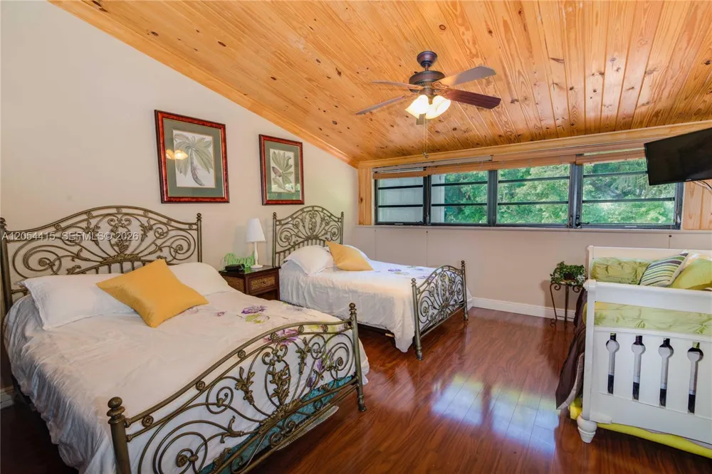 87200 Overseas Hwy #E4 Plantation Key, FL 33036
