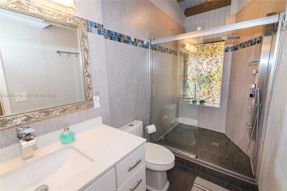 87200 Overseas Hwy #E4 Plantation Key, FL 33036