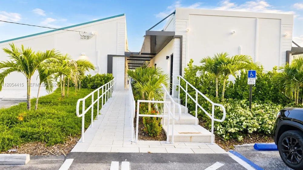 87200 Overseas Hwy #E4 Plantation Key, FL 33036
