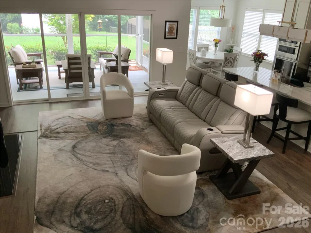 5064 Stonehill Lane Matthews, NC 28104