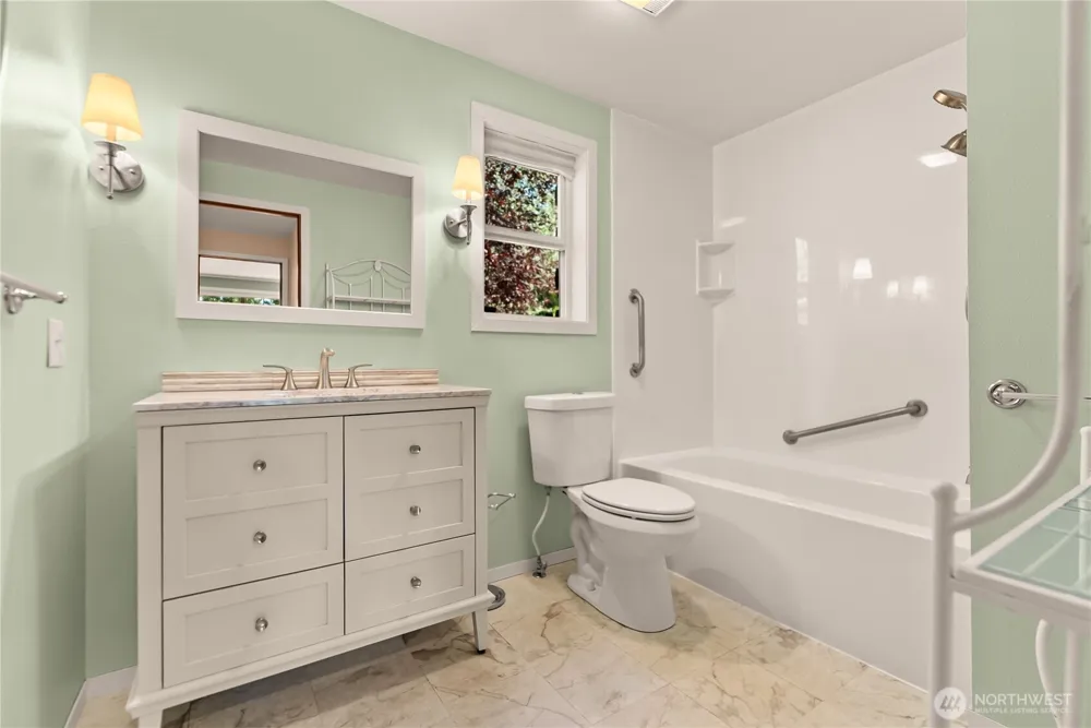 14 Apple Way Winthrop, WA 98862