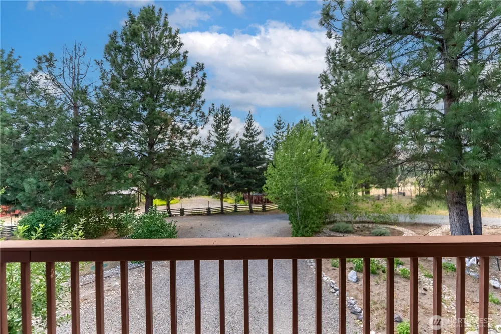 14 Apple Way Winthrop, WA 98862