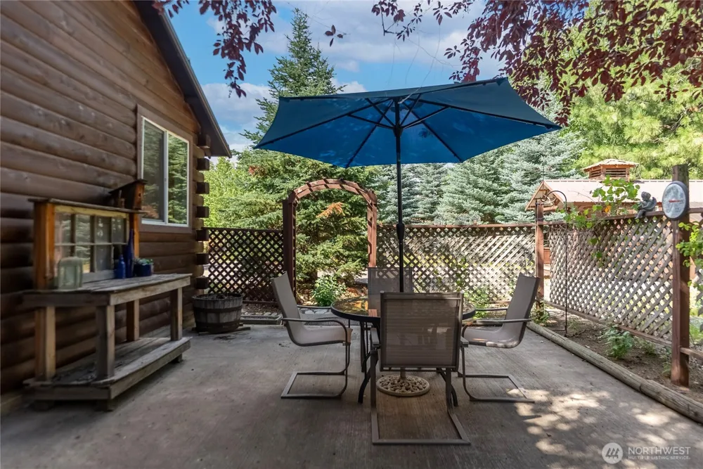 14 Apple Way Winthrop, WA 98862