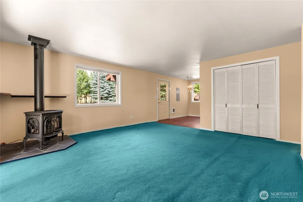 14 Apple Way Winthrop, WA 98862